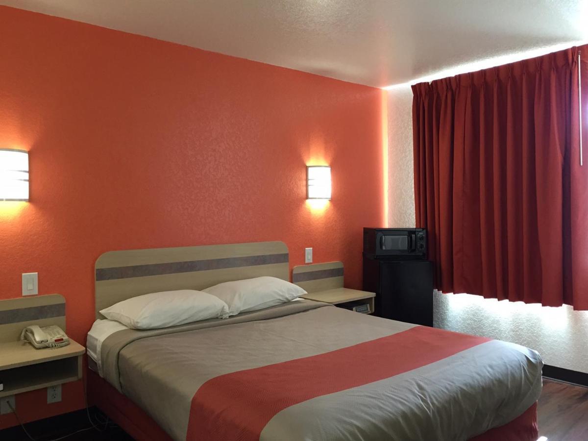 Motel 6-San Antonio, Tx - Sea World North Bagian luar foto